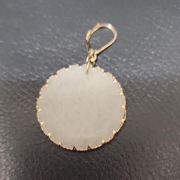 Elegant Gold and White Dangle Earrings - Picture 3 of 4
